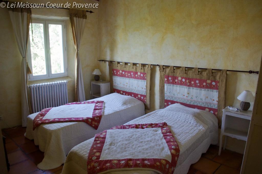Lei Meissoun Mallemort Chambre photo
